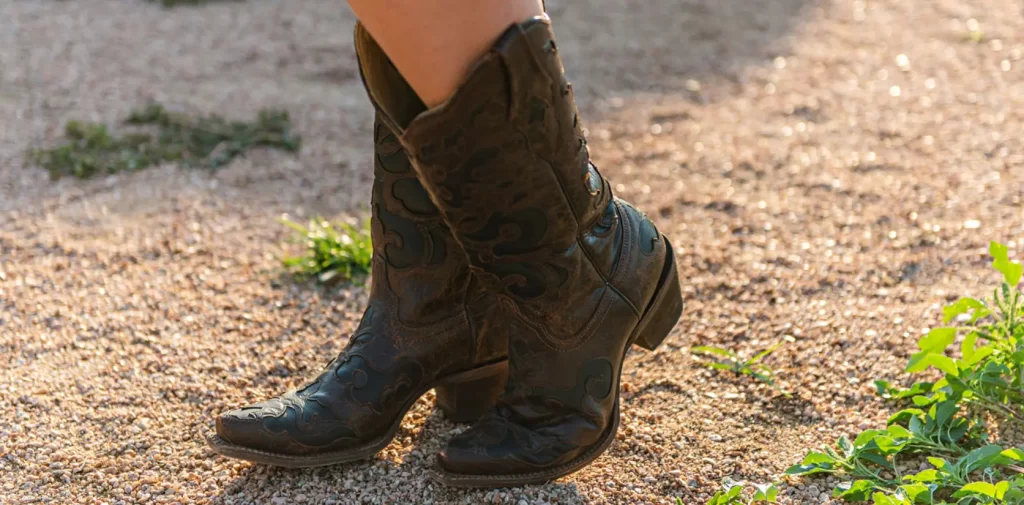 How Should We Prevent Heel Slippage In Cowboy Boots